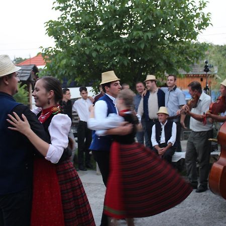 Csipkeszeg Bed & Breakfast Sic / Szek Romania Exteriör bild
